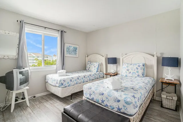 $560,000 | 74 Mariners Cay Drive, Folly Beach, SC 29412