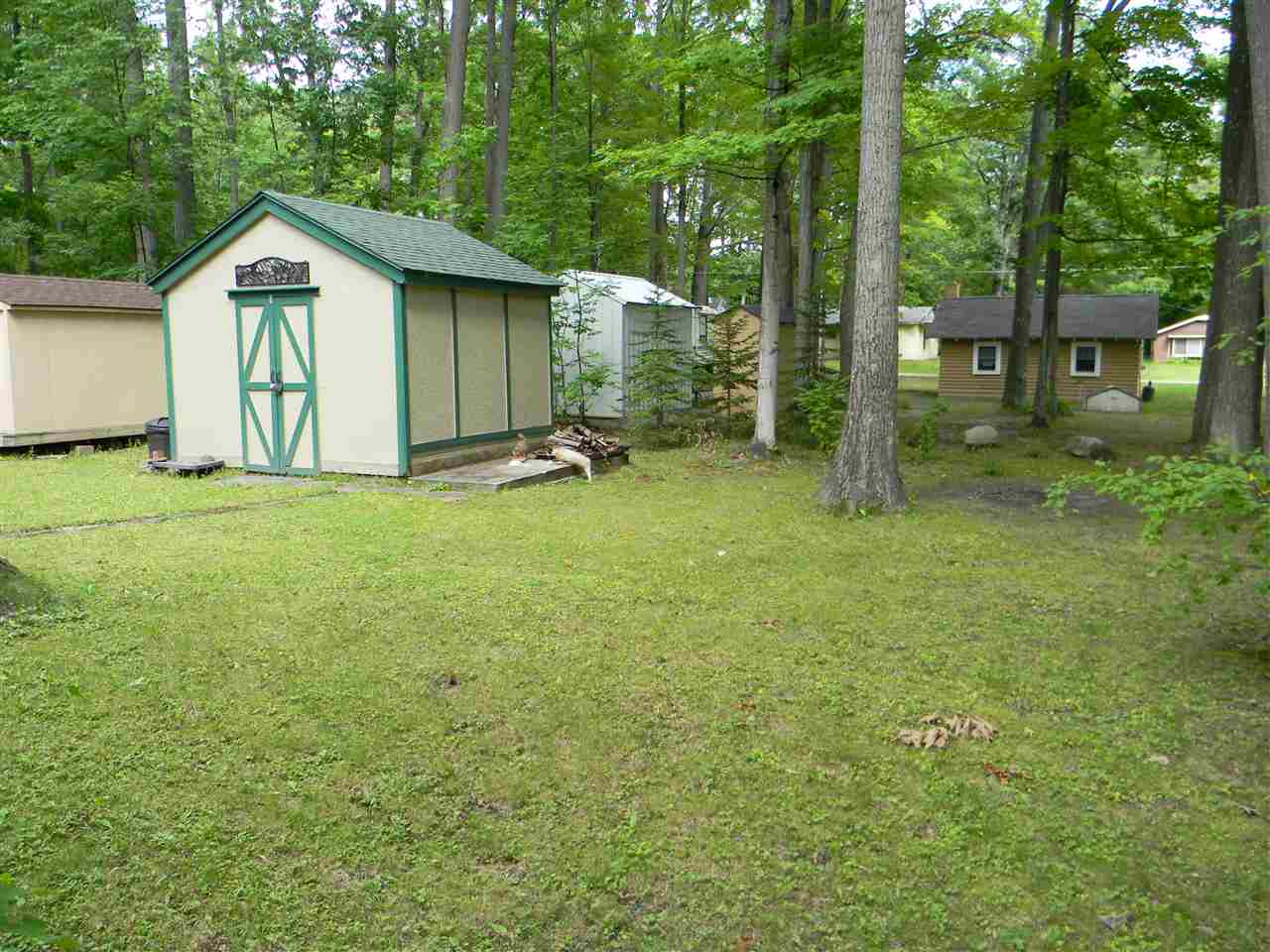 2364 Wildwood Road Lupton, MI 48635 - Photo 16 of 20 1850573-15.JPG