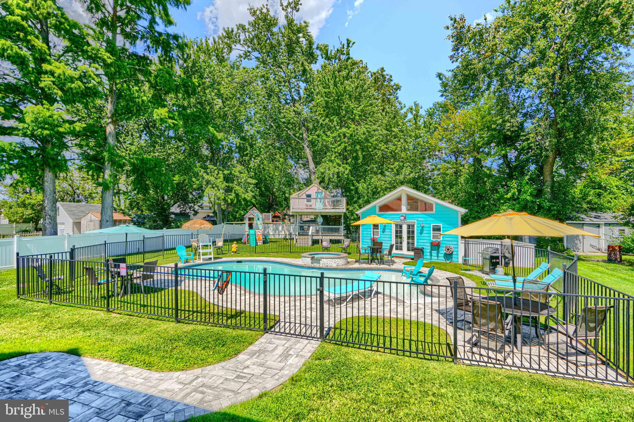 7418 Chesapeake Road Baltimore, MD 21220 - Photo 5 of 18