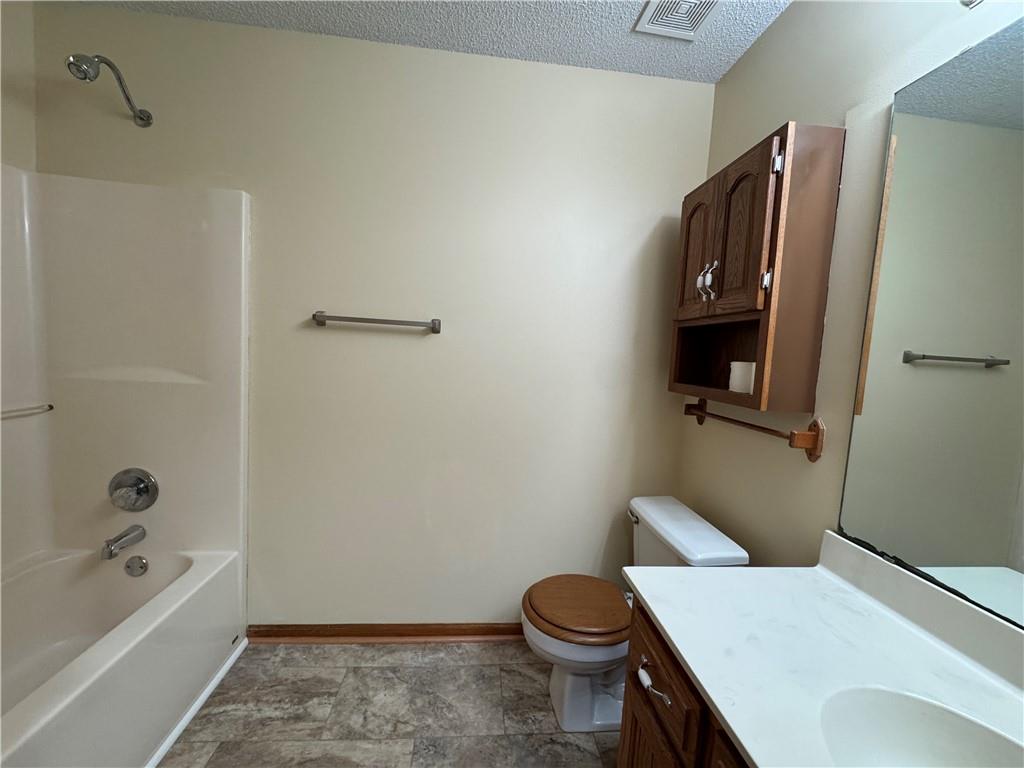 1608 North Lazy Branch Road Independence, MO 64058 - Photo 3 of 9