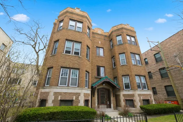 $310,000 | 434 South Lombard Avenue, Unit 2, Oak Park, IL 60302