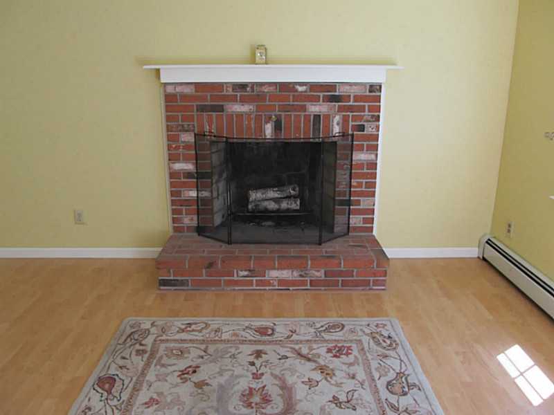 36 Salisbury Road Glocester, RI 02814 - Photo 5 of 14 Living Room.