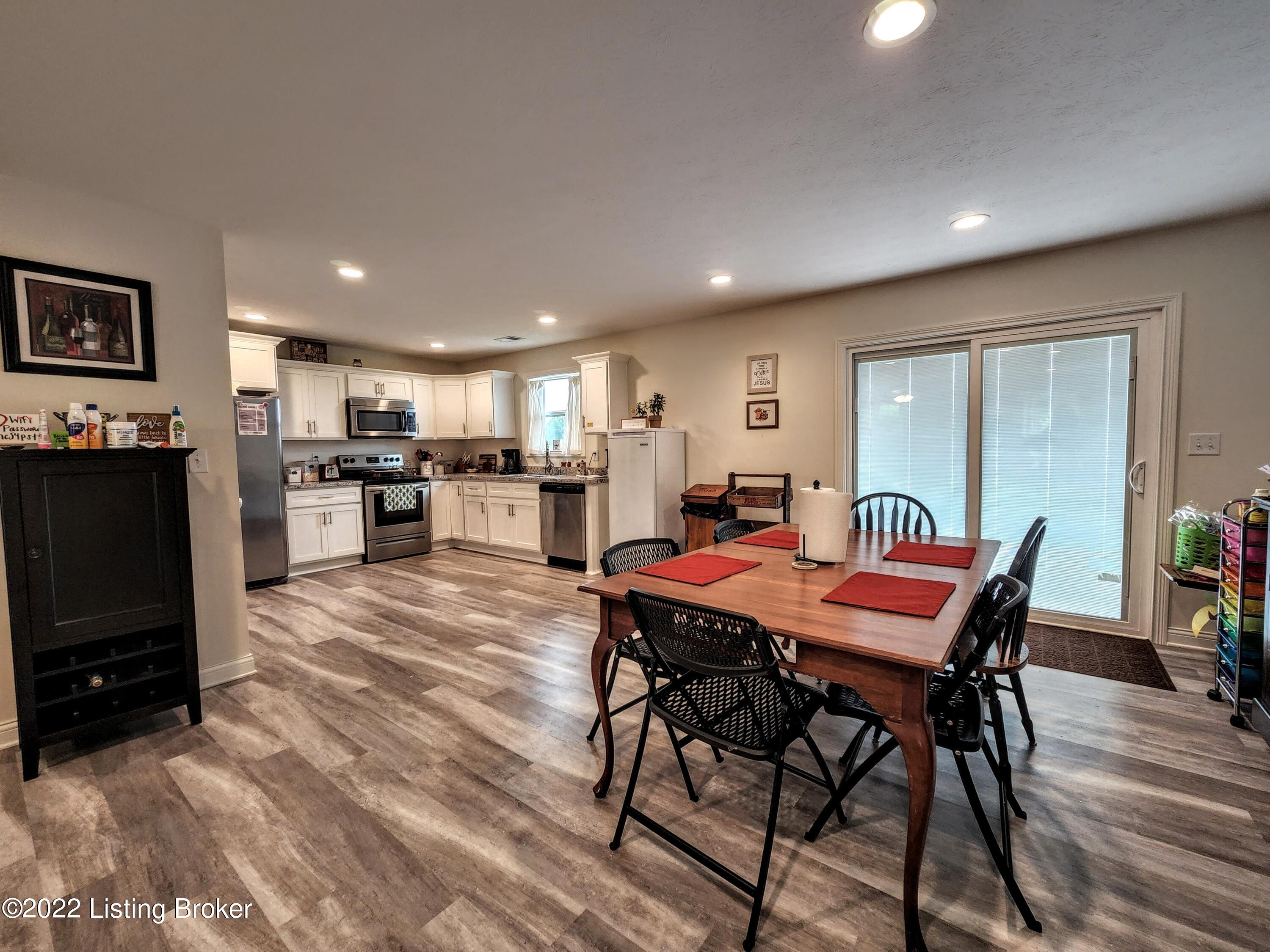 133 Long Hollow Road Rineyville, KY 40162 - Photo 8 of 21 20220606_164637