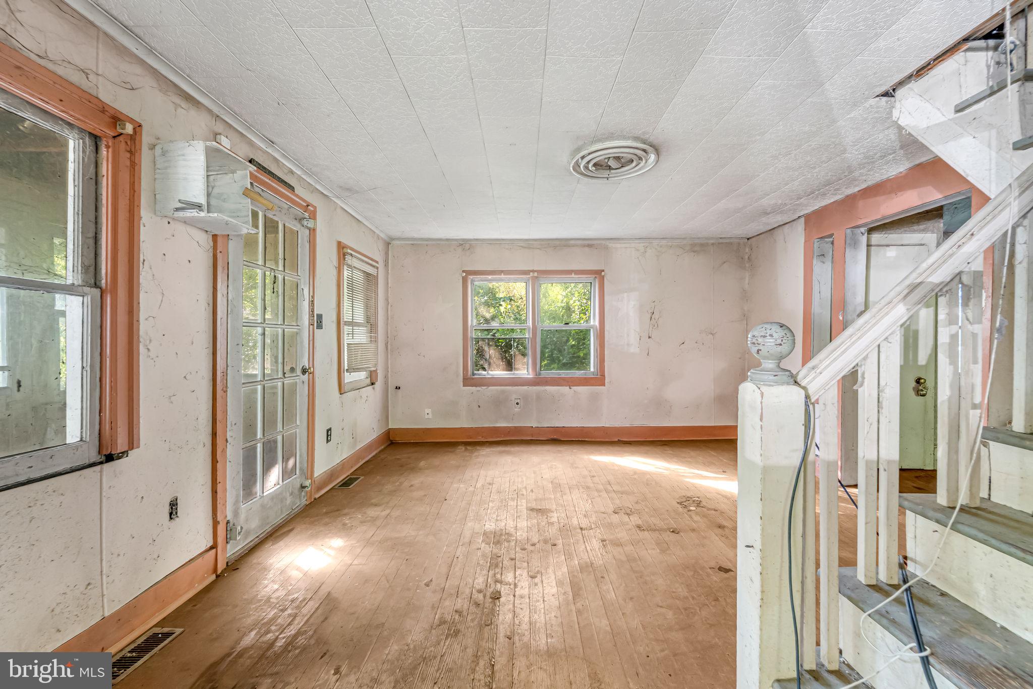 202 Lawrence Corner Road Pittsgrove, NJ 08318 - Photo 6 of 18 Gallery Image 6