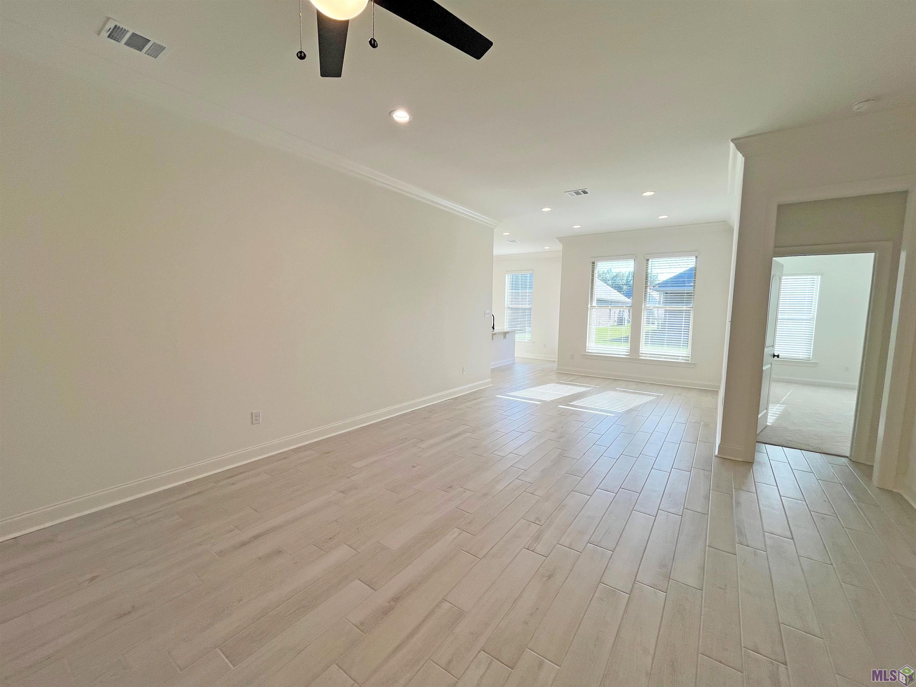 6532 Nesting Drive Gonzales, LA 70737 - Photo 2 of 18