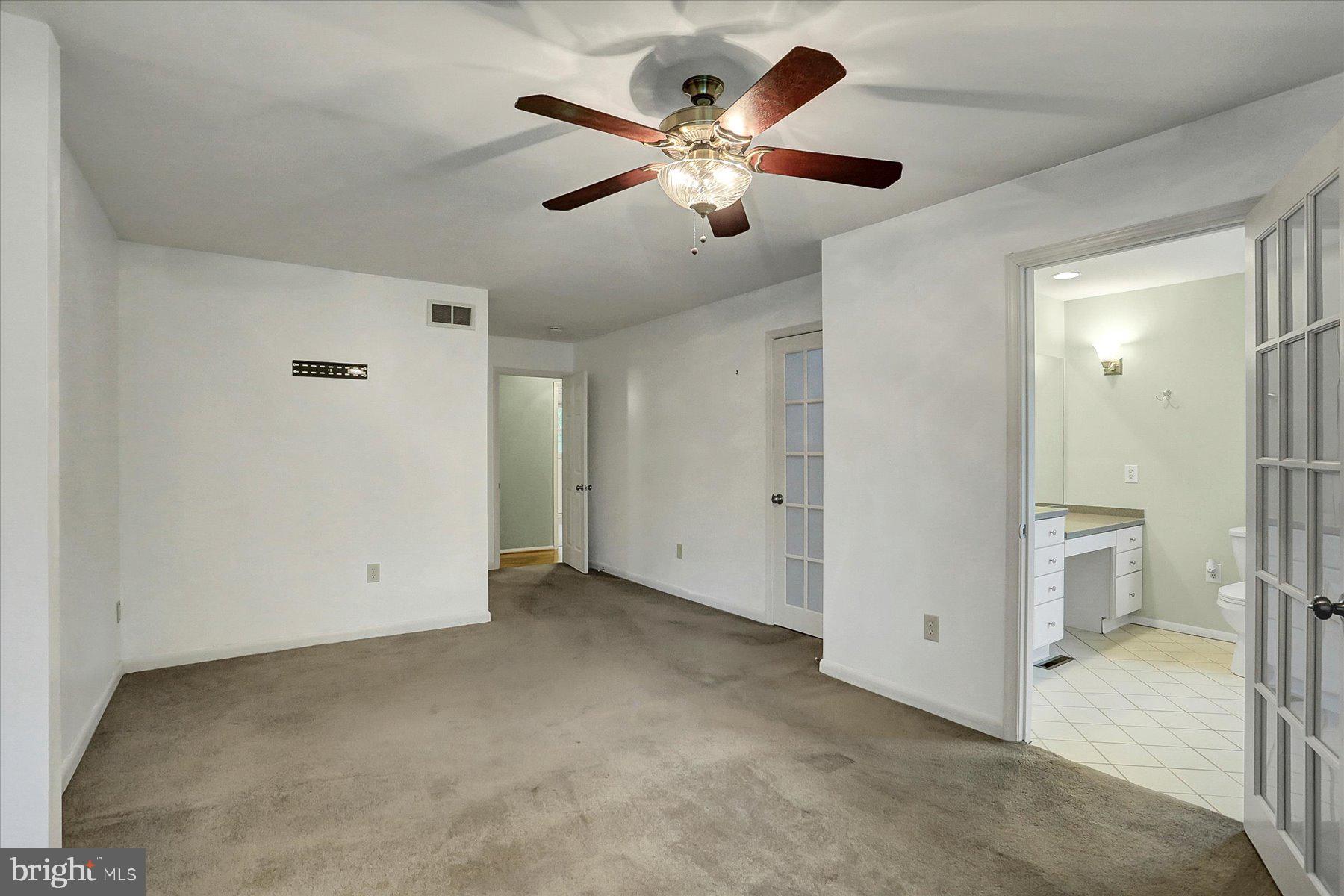 424 Lamp Post Lane Camp Hill, PA 17011 - Photo 12 of 32 Gallery Image 12