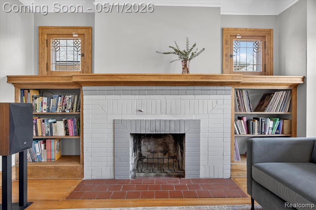 925 Nottingham Road Grosse Pointe, MI 48230 - Photo 4 of 46