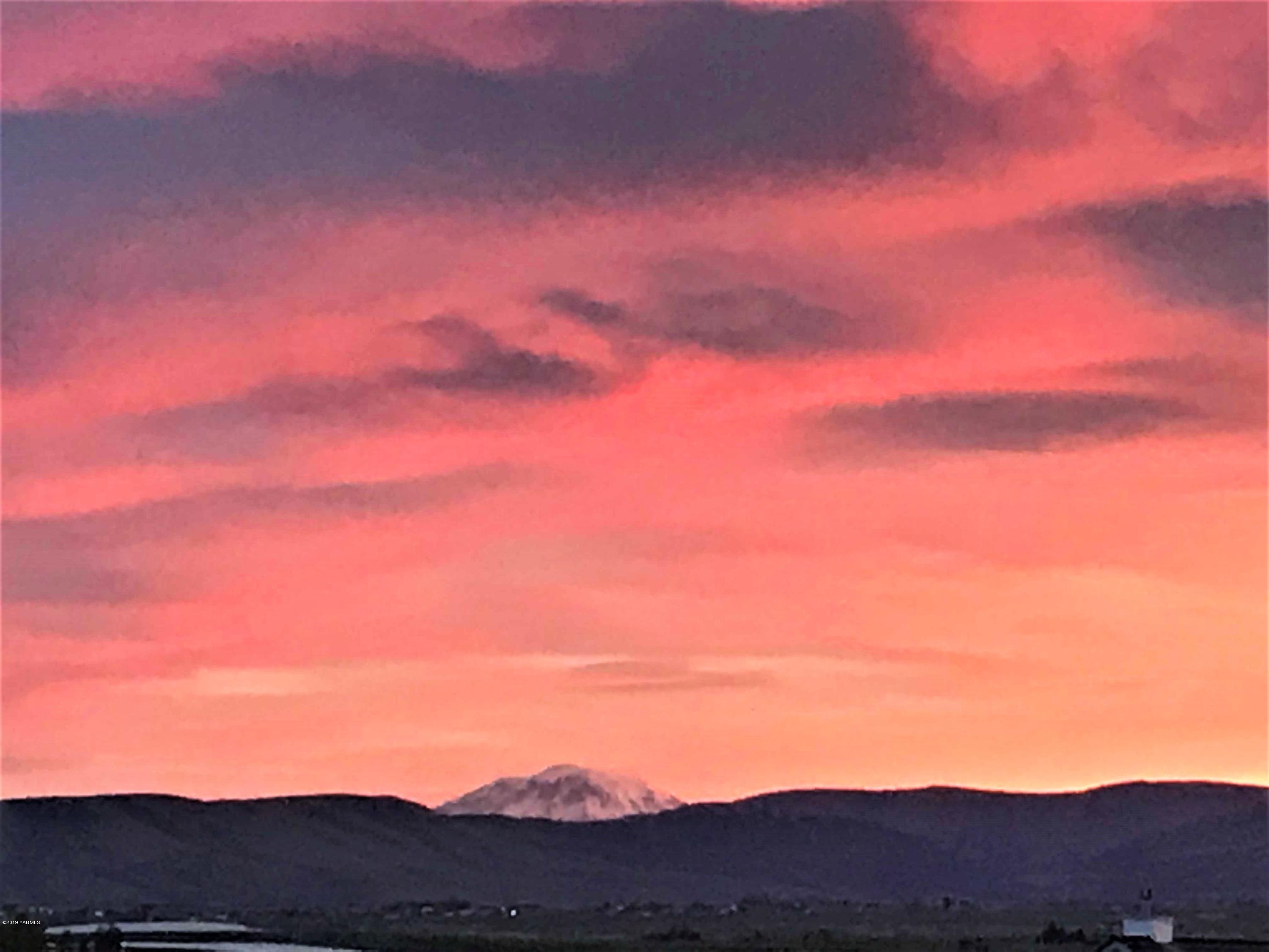 14771 Summitview Ext Road Yakima, WA 98908 - Photo 44 of 45 a view of a city with sunset view