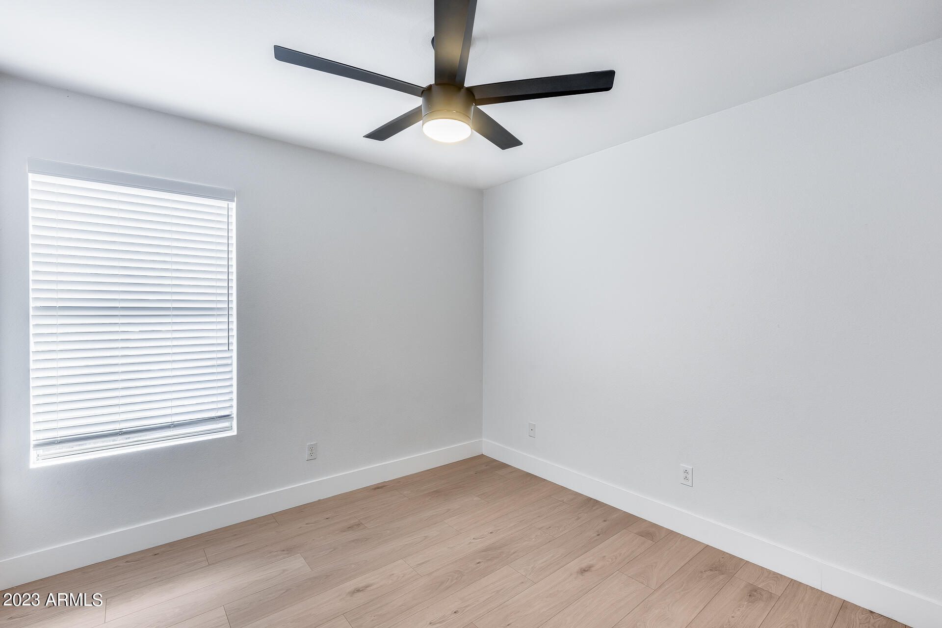 4611 East Mossman Road Phoenix, AZ 85050 - Photo 31 of 37 Gallery Image 31