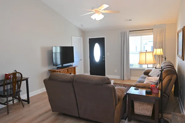 $269,000 | 233 Macarthur Drive, Conway, SC 29527