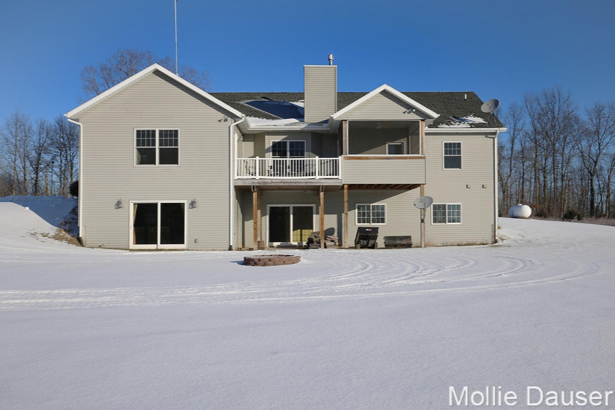 14316 Strotheide Road Northeast Belding, MI 48809 - Photo 33 of 35 IMG_8229