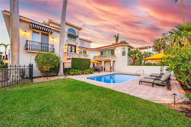 $3,795,000 | 1023 Tocobaga Lane, Sarasota, FL 34236