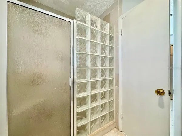 $3,250 | 4112 Beach Drive Southeast, St. Petersburg, FL 33705