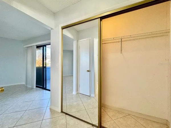 $3,250 | 4112 Beach Drive Southeast, St. Petersburg, FL 33705