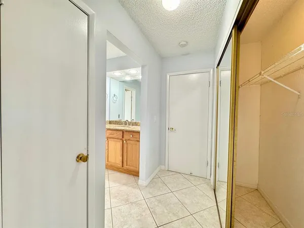 $3,250 | 4112 Beach Drive Southeast, St. Petersburg, FL 33705