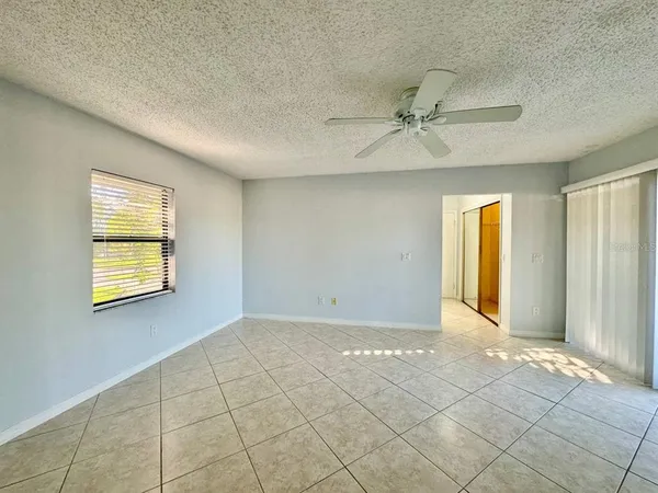 $3,250 | 4112 Beach Drive Southeast, St. Petersburg, FL 33705