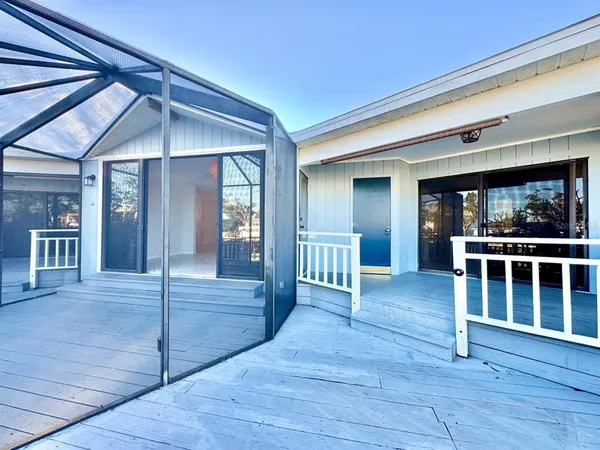 $3,250 | 4112 Beach Drive Southeast, St. Petersburg, FL 33705