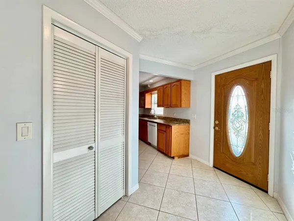 $3,250 | 4112 Beach Drive Southeast, St. Petersburg, FL 33705