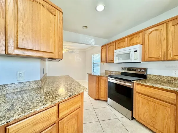 $3,250 | 4112 Beach Drive Southeast, St. Petersburg, FL 33705