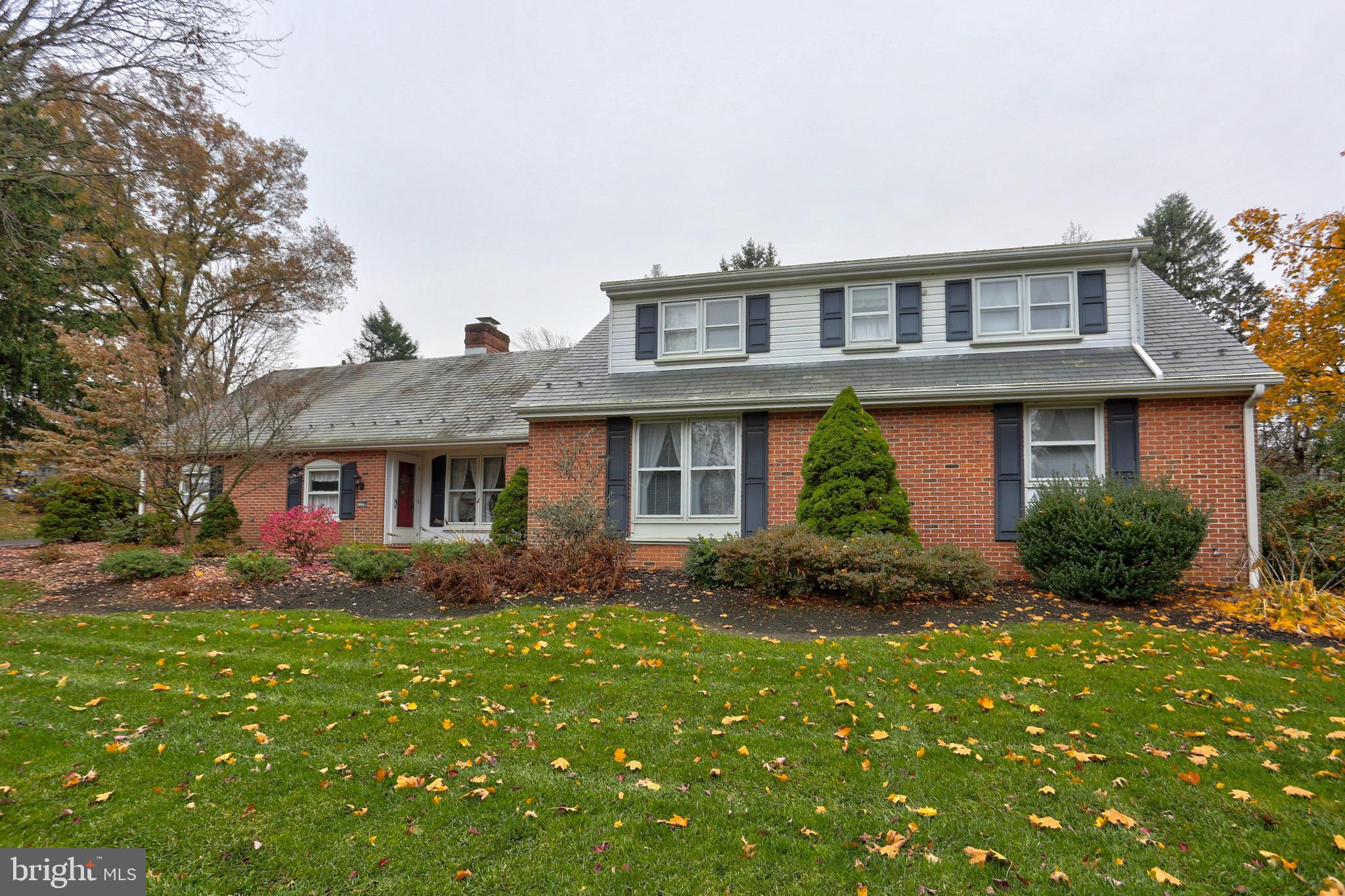 1128 Colonial Road Lancaster, PA 17603 - Photo 2 of 39 Gallery Image 2