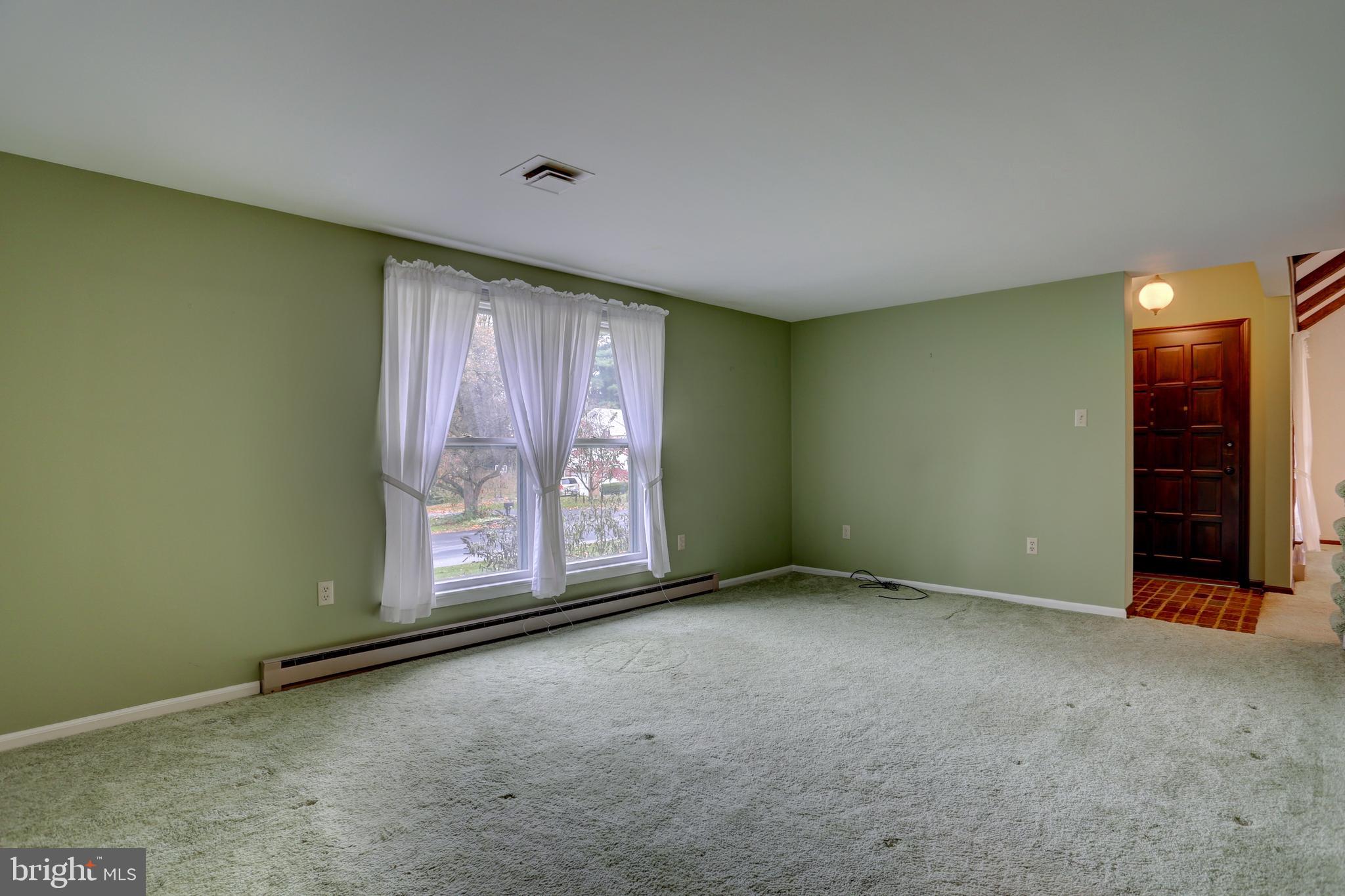1128 Colonial Road Lancaster, PA 17603 - Photo 25 of 39 Gallery Image 25