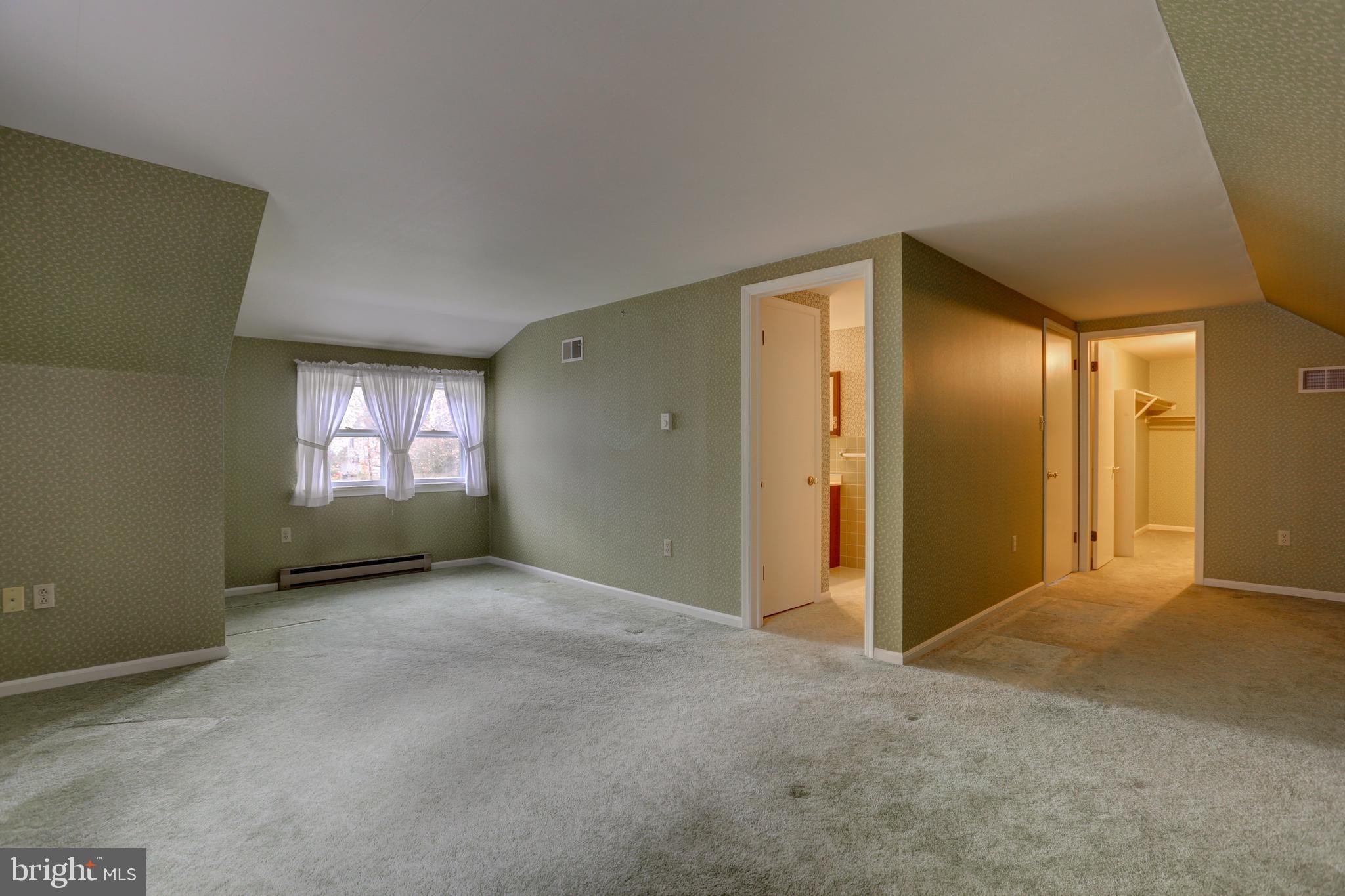 1128 Colonial Road Lancaster, PA 17603 - Photo 37 of 39 Gallery Image 37