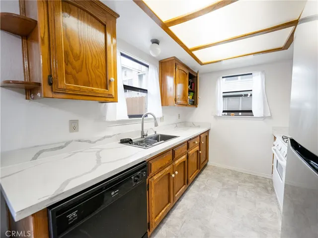 $425,000 | 311 Lolita Lane, Unit L, Santa Maria, CA 93458