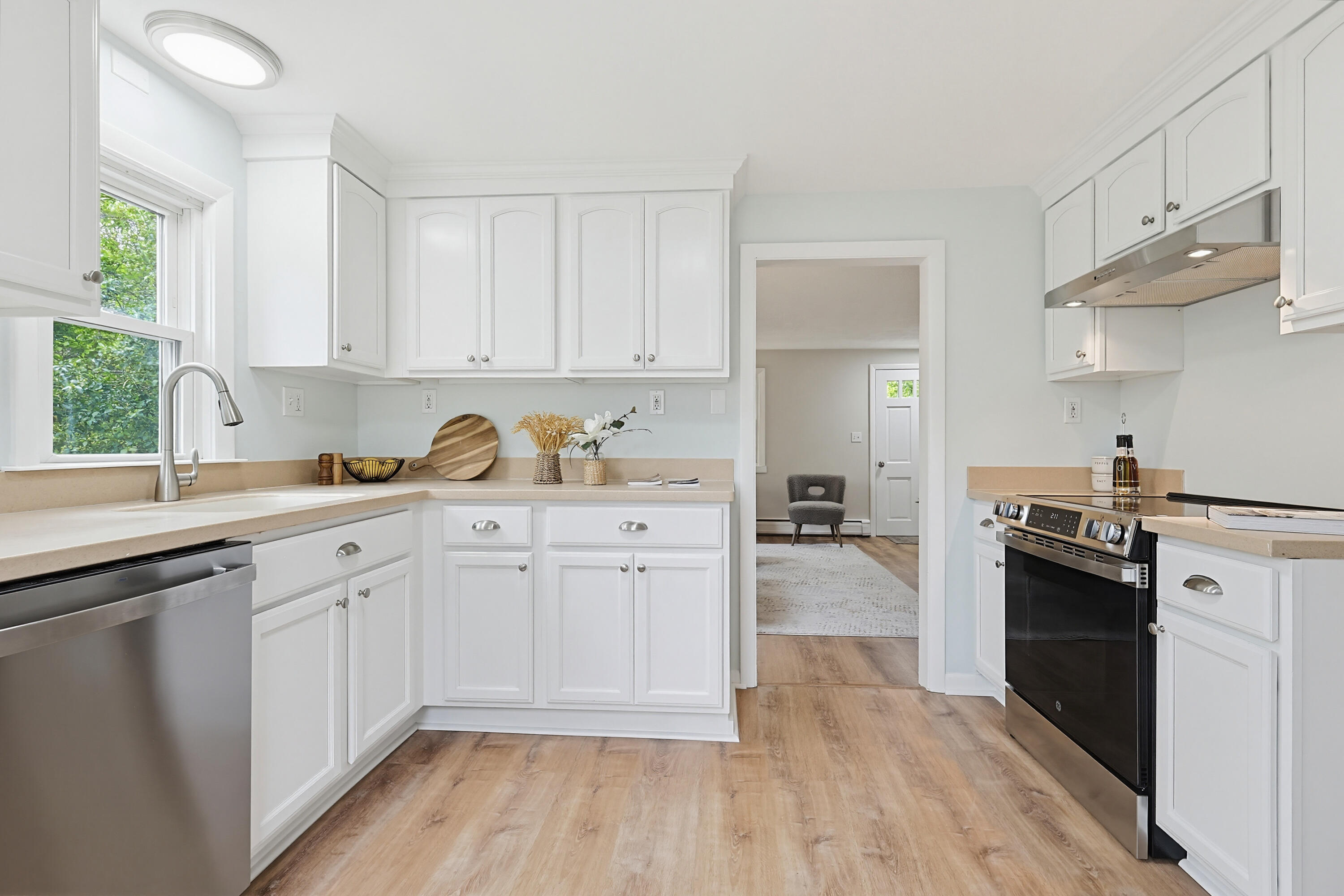 24 Otis Road Hyannis, MA 02601 - Photo 5 of 44 IMG_3556