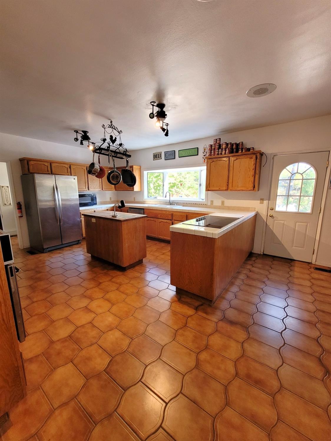 9985 Wendell Road Mountain Ranch, CA 95246 - Photo 27 of 83