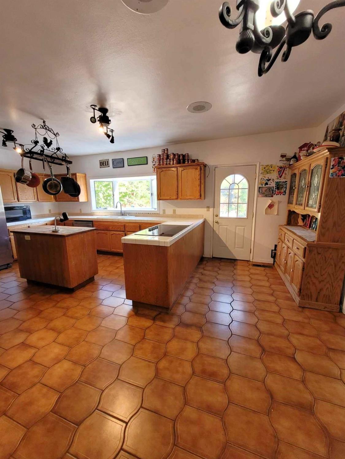 9985 Wendell Road Mountain Ranch, CA 95246 - Photo 28 of 83