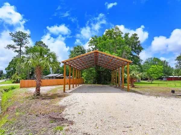 $200,000 | 167 Sealy Drive, Wewahitchka, FL 32465