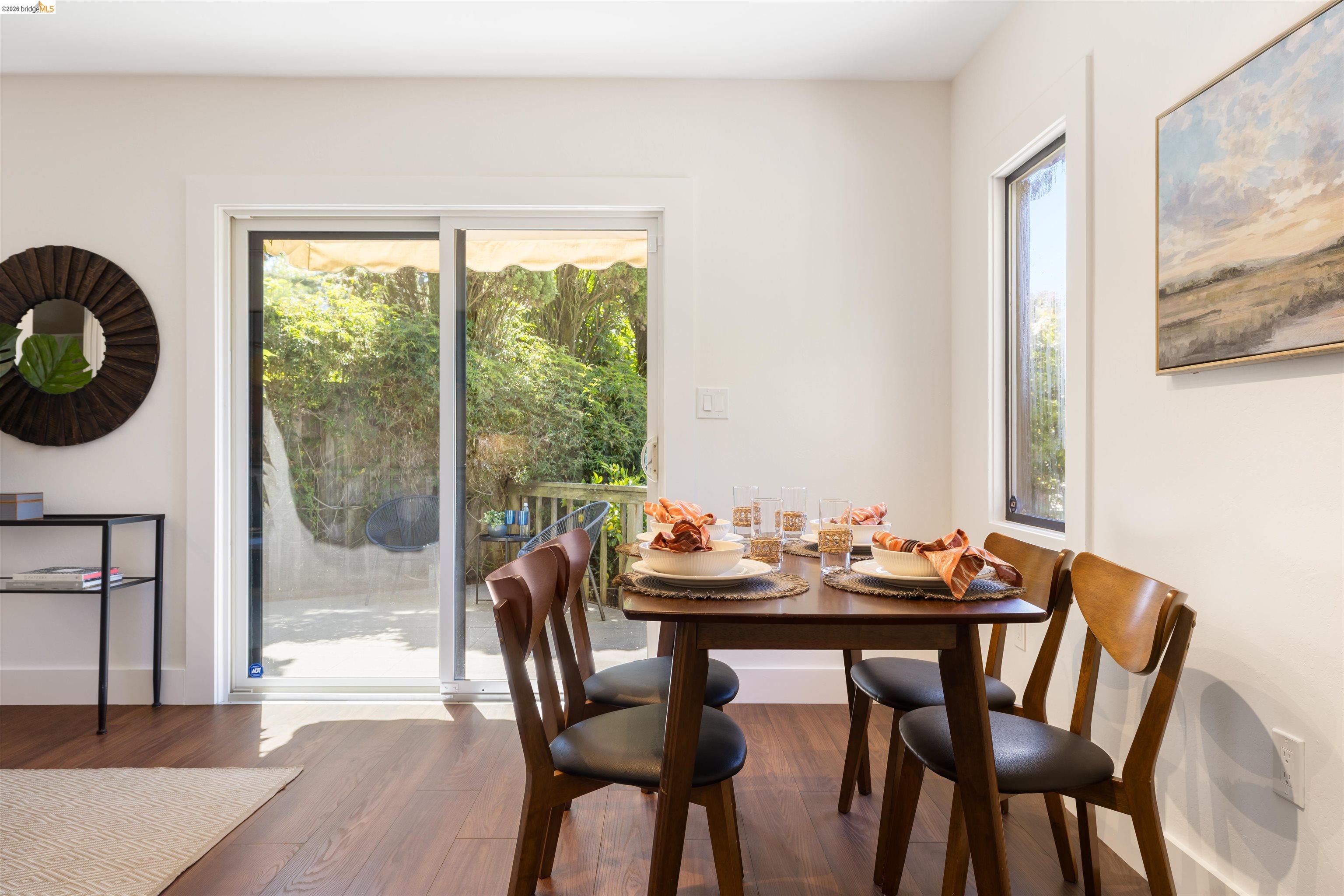 900 Euclid Avenue Berkeley, CA 94708 - Photo 39 of 54 a dining room with furniture and window