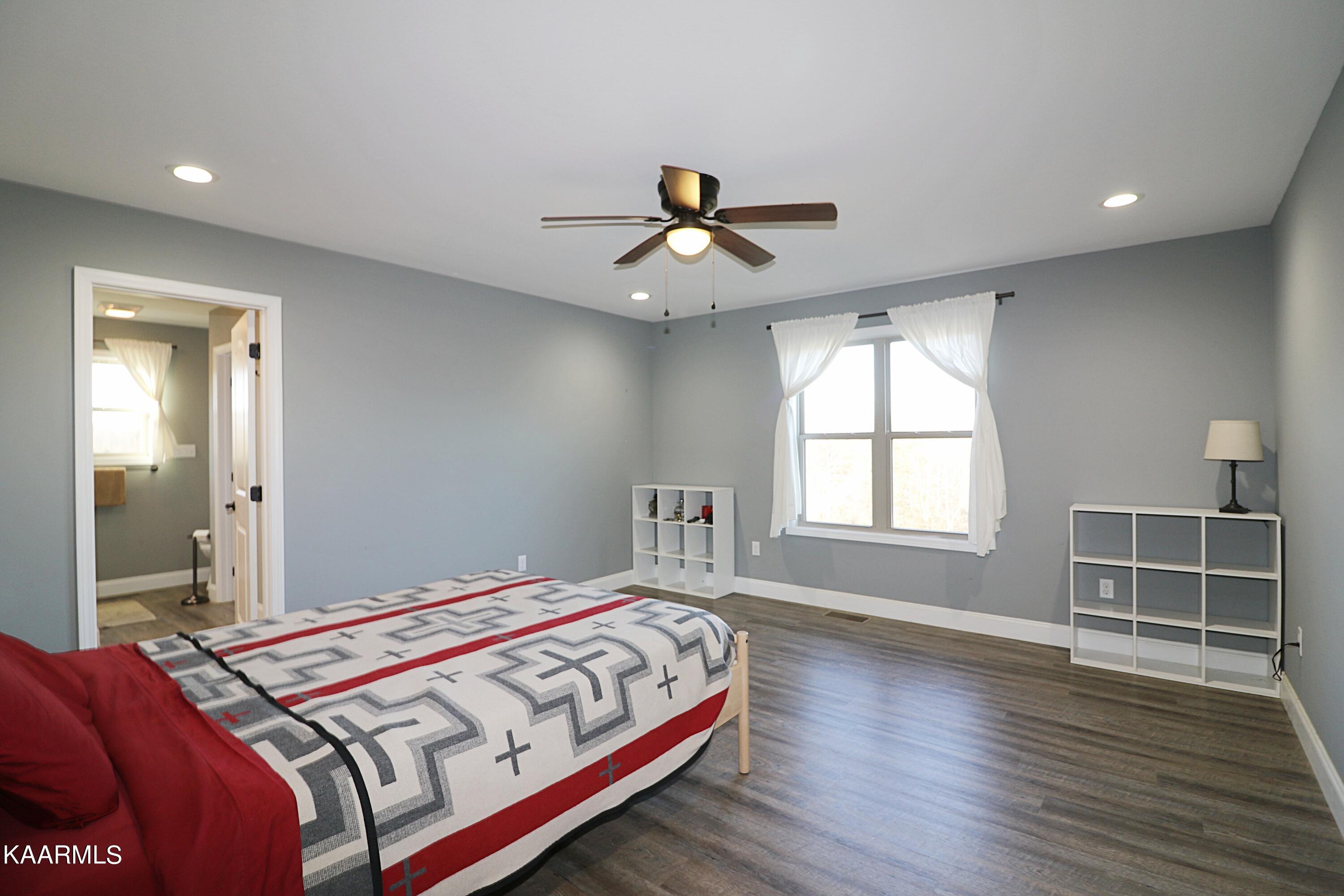 164 Pine Creek Road Oneida, TN 37841 - Photo 13 of 35 094A2184