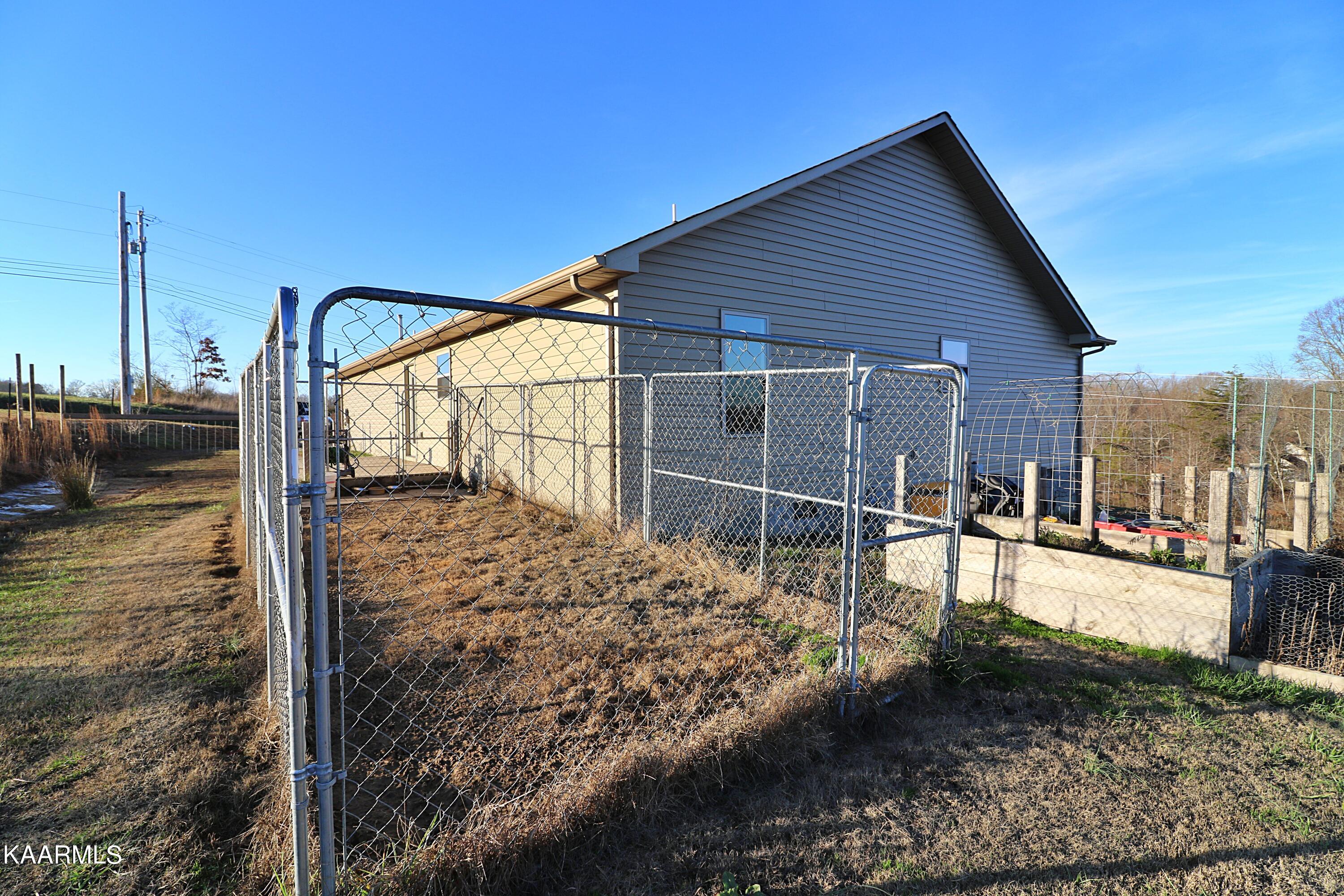 164 Pine Creek Road Oneida, TN 37841 - Photo 29 of 35 094A2208
