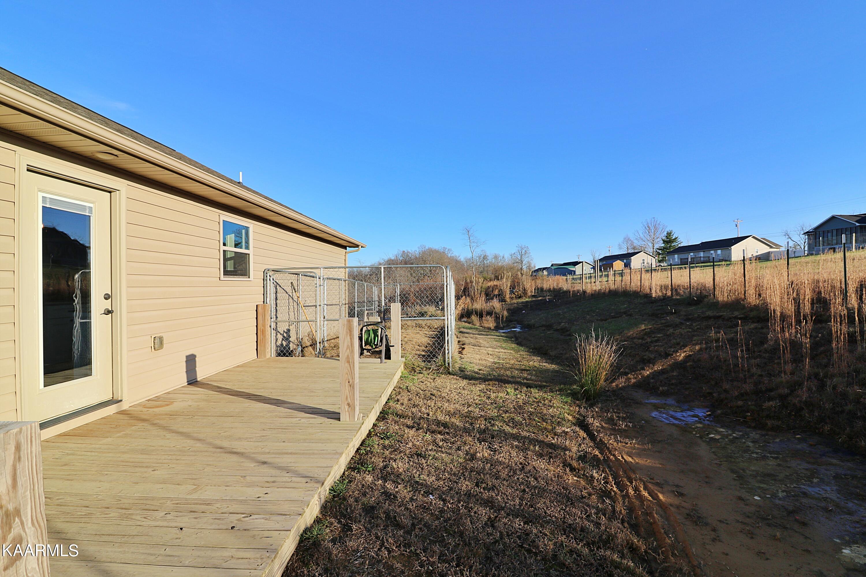164 Pine Creek Road Oneida, TN 37841 - Photo 32 of 35 094A2215