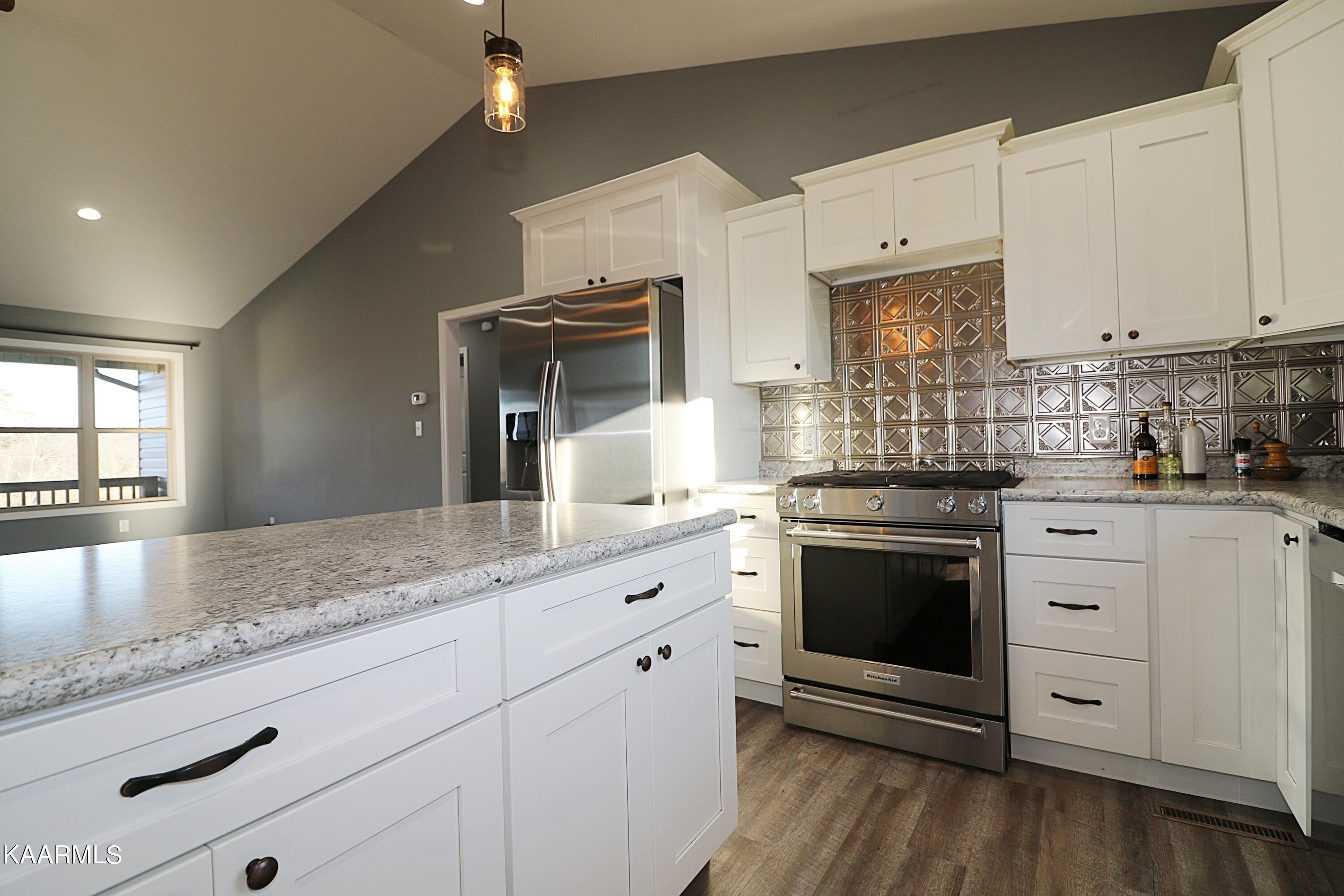 164 Pine Creek Road Oneida, TN 37841 - Photo 8 of 35 094A2174