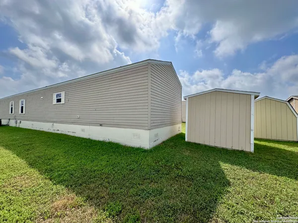 $1,450 | 244 Cactus Wren Loop, New Braunfels, TX 78130