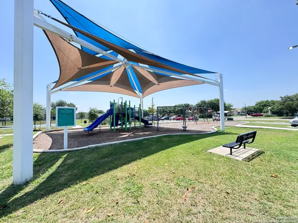 $1,450 | 244 Cactus Wren Loop, New Braunfels, TX 78130