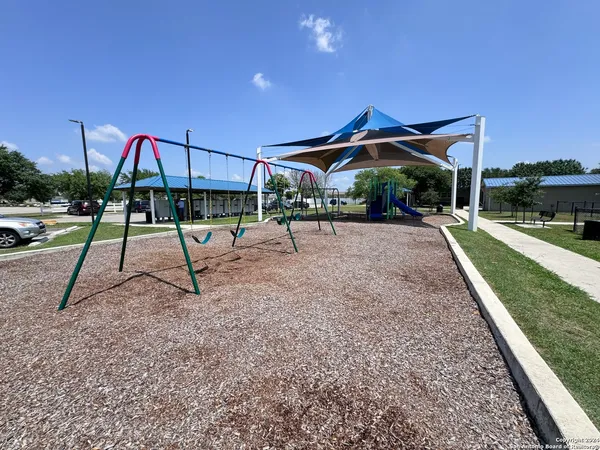 $1,450 | 244 Cactus Wren Loop, New Braunfels, TX 78130