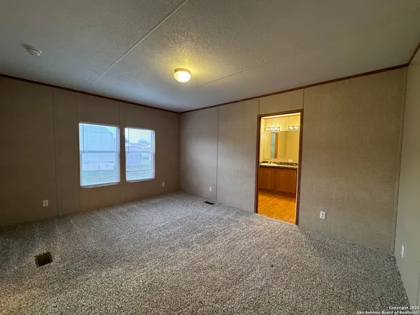 $1,450 | 244 Cactus Wren Loop, New Braunfels, TX 78130