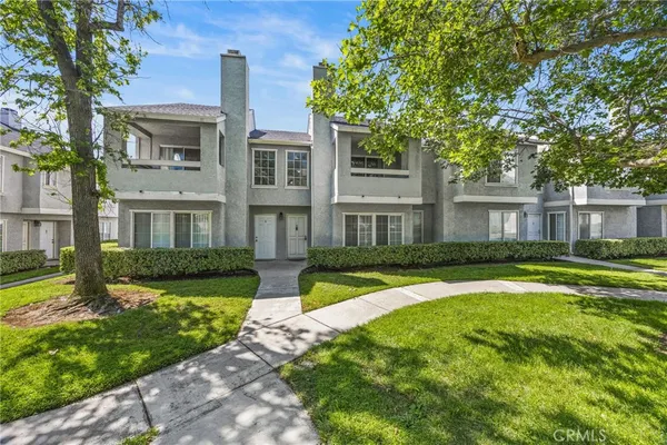 $415,000 | 174 West Walnut Avenue, Unit B, Rialto, CA 92376