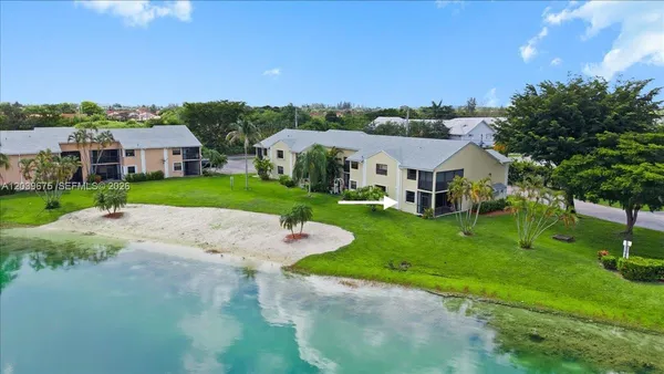 $2,050 | 999 Hamilton Drive, Unit 999B, Homestead, FL 33034