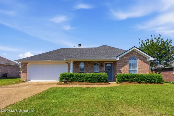 $237,000 | 204 White Oak Place, Pearl, MS 39208