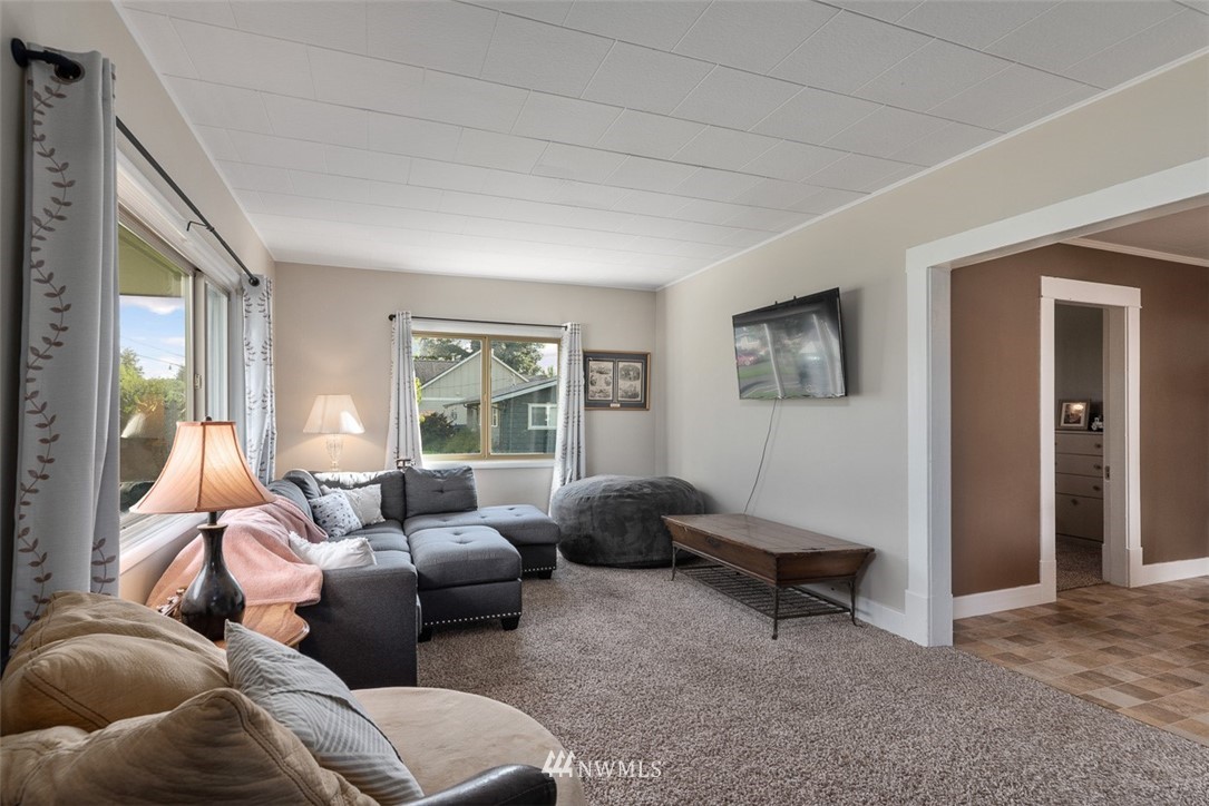 237 Garfield Street Sumas, WA 98295 - Photo 6 of 31 Gallery Image 6