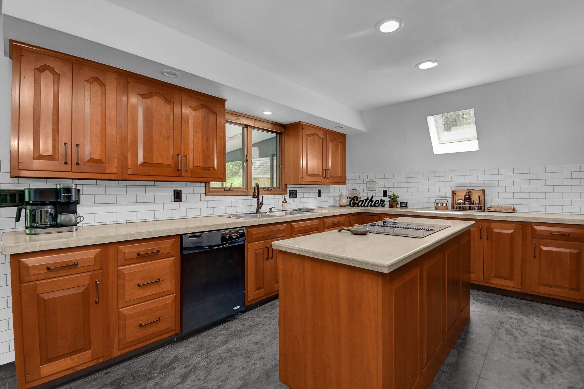35041 Hunter Road Logan, OH 43138 - Photo 14 of 109 14-web-or-mls-35041-hunter-rd