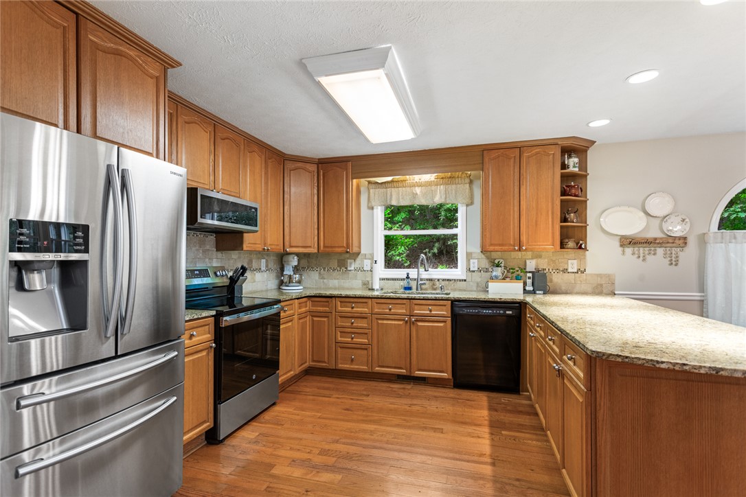 200 Mullins Ford Landing Road Westminster, SC 29693 - Photo 11 of 47