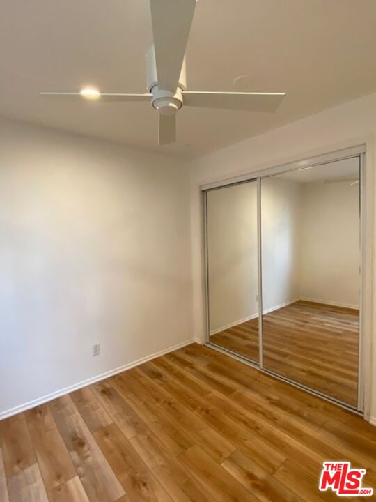 1908 Pacific Avenue Venice, CA 90291 - Photo 10 of 16 wooden floor in an empty room