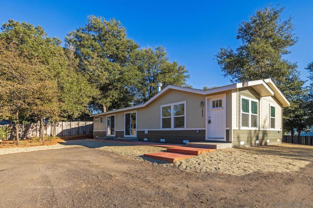 0 Frisius Drive Julian, CA 92036 - Photo 12 of 12 a front view of a house with a yard