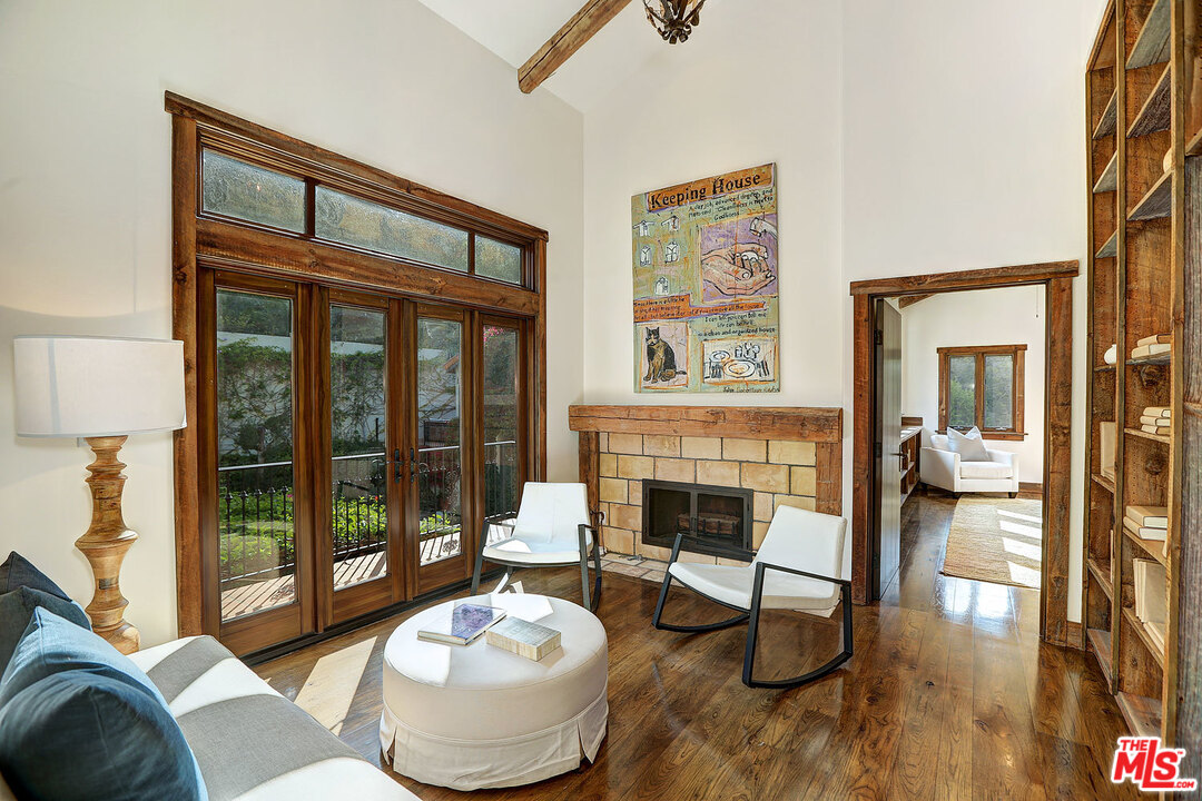 10960 Bellagio Road Los Angeles, CA 90077 - Photo 13 of 22