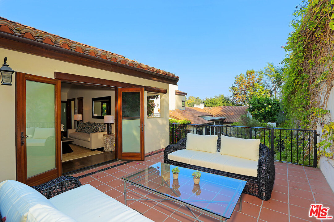 10960 Bellagio Road Los Angeles, CA 90077 - Photo 20 of 22